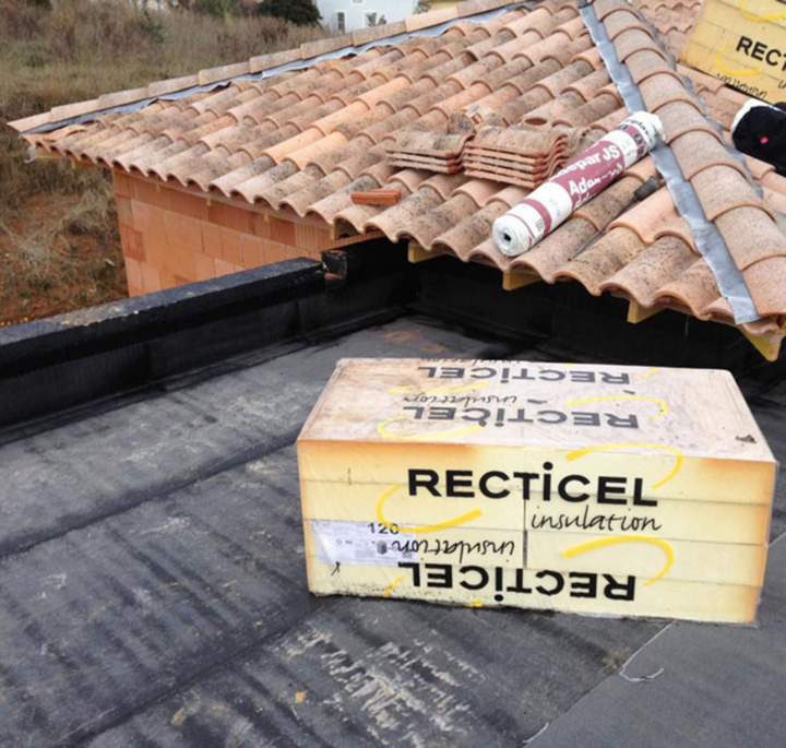 Pose d’isolant performant pour bâtiment à Villeneuve-les-Béziers