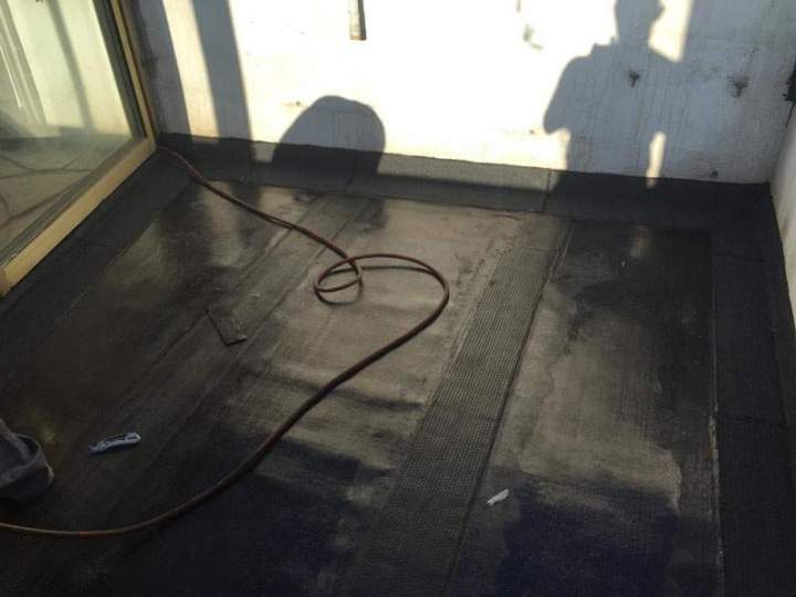 Protection toit terrasse Villeneuve les Béziers